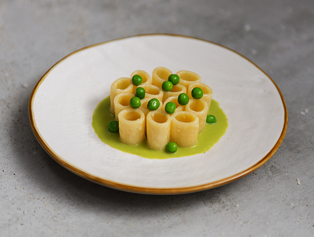 A BEAUTY PLATING LESSON BY STARRED CHEF LUCA MARCHINI